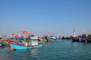 ベトナム漁業村の船